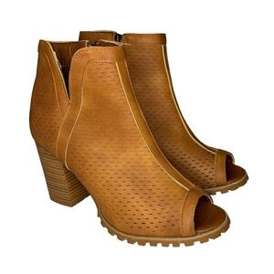 Seven7 Ashbury Block Heel heeled Ankle Boots Faux Leather womens shoes 10 chunky